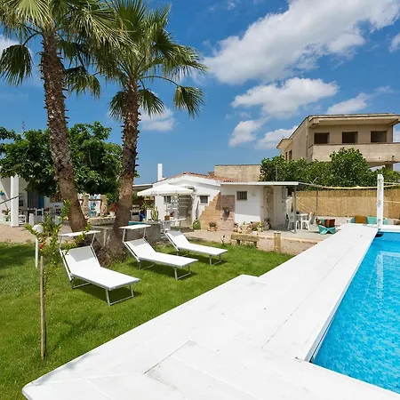 Holiday home Villetta Li Parati Melissano